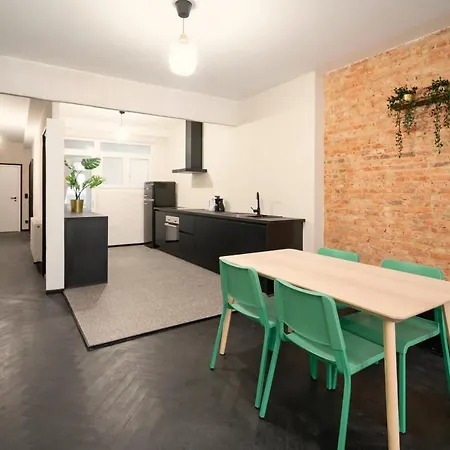 Two-bedroom In The Heart Of