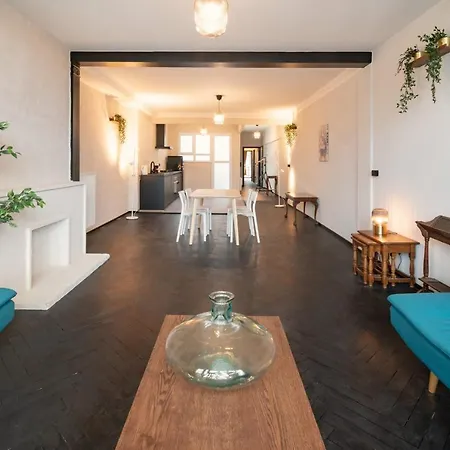 Two-bedroom In The Heart Of Apartment