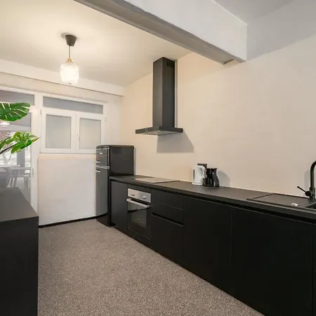 Apartment Two-bedroom In The Heart Of